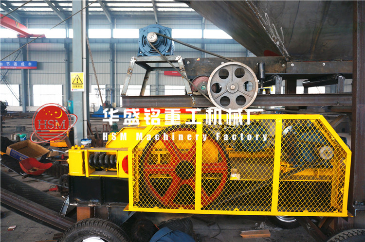 對(duì)輥破碎機(jī)發(fā)貨圖