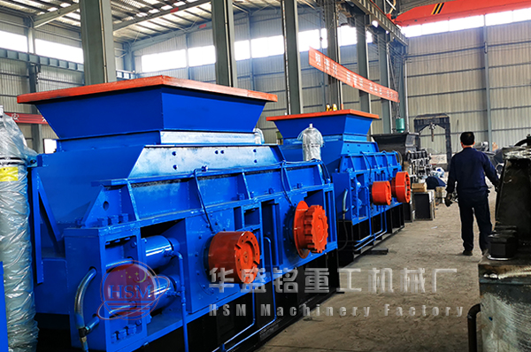 大型對輥破碎機發貨圖